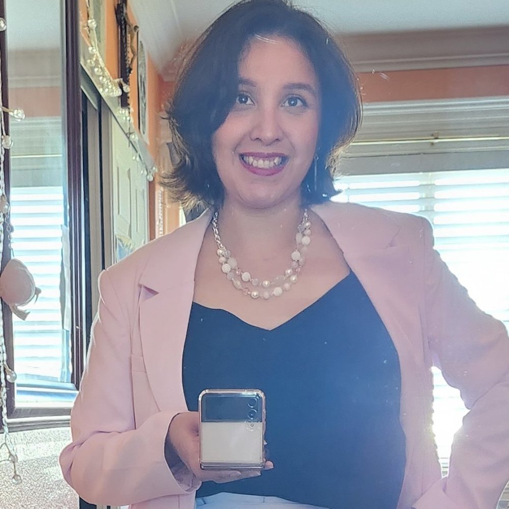 Meet your Posher, Lourdes